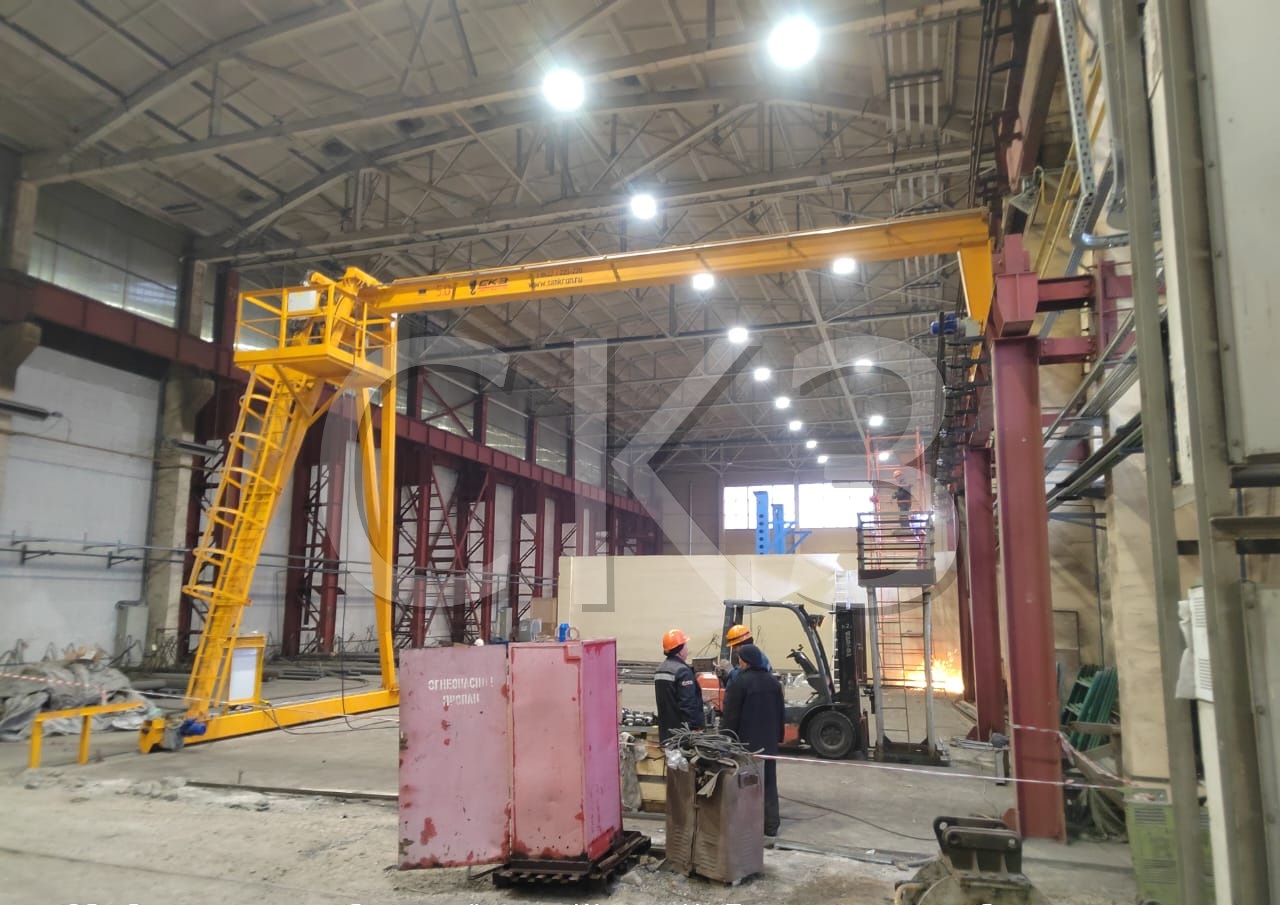 Кран Полукозловой